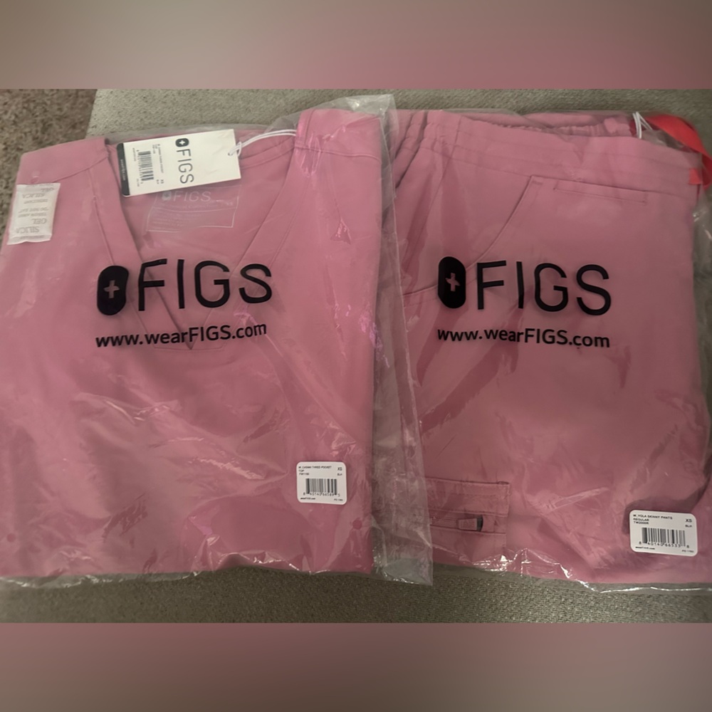 Figs Chalk Pink Scrubs